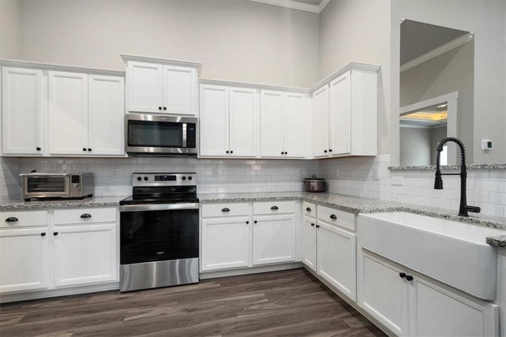 4 bedroom, 4 bathroom, 2,828 sq ft single family residence under contract at 2094 Pleasant Valley Road, Monroe, GA 30655 — photo 3