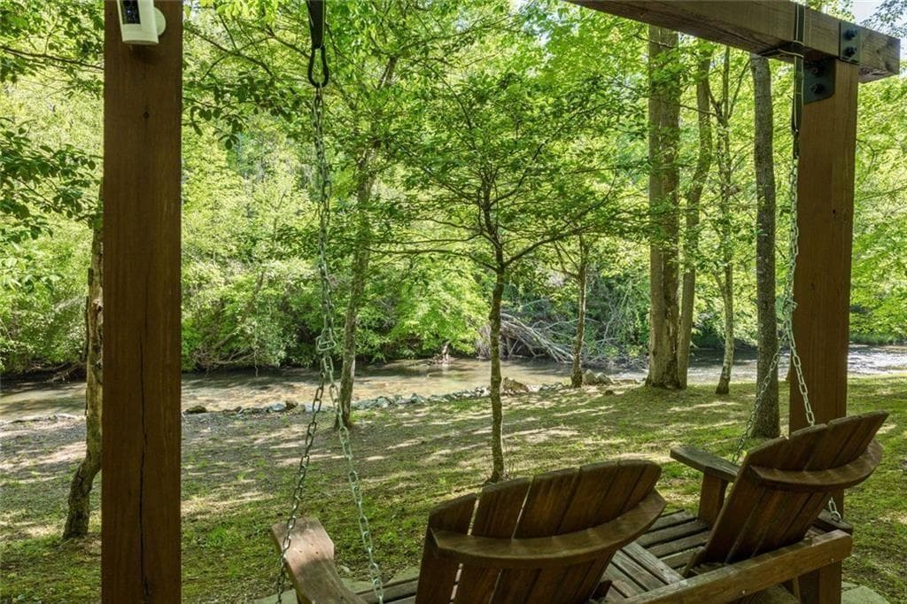 4 bedroom, 5 bathroom, 5,256 sq ft single family residence for sale at 704 Riverbend Road, Blairsville, GA 30512 — photo 7