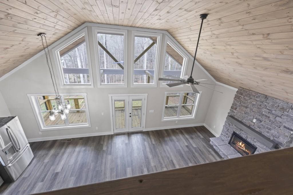 3 bedroom, 3 bathroom, 2,468 sq ft single family residence for sale at 234 Lake View Drive, Lavonia, GA 30553 — photo 9