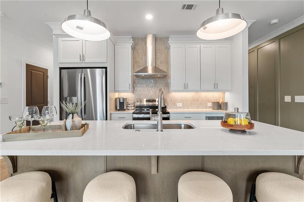 3 bedroom, 4 bathroom, 1,776 sq ft condominium under contract at 553 Belvedere Drive 16, Alpharetta, GA 30022 — photo 2