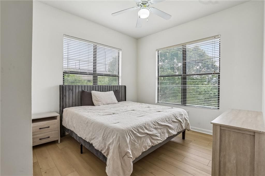 2 bedroom, 2 bathroom, 933 sq ft condominium for sale at 5300 Peachtree Road 3506, Atlanta, GA 30341 — photo 8