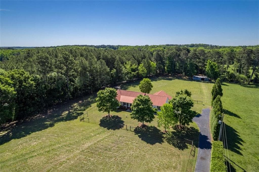 3 bedroom, 2 bathroom, 1,876 sq ft single family residence for sale at 3151 Jack Glass Road, Monroe, GA 30656 — photo 3