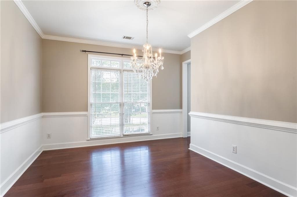4 bedroom, 3 bathroom, 2,768 sq ft single family residence for sale at 1841 Lake Cove Drive, Atlanta, GA 30331 — photo 5