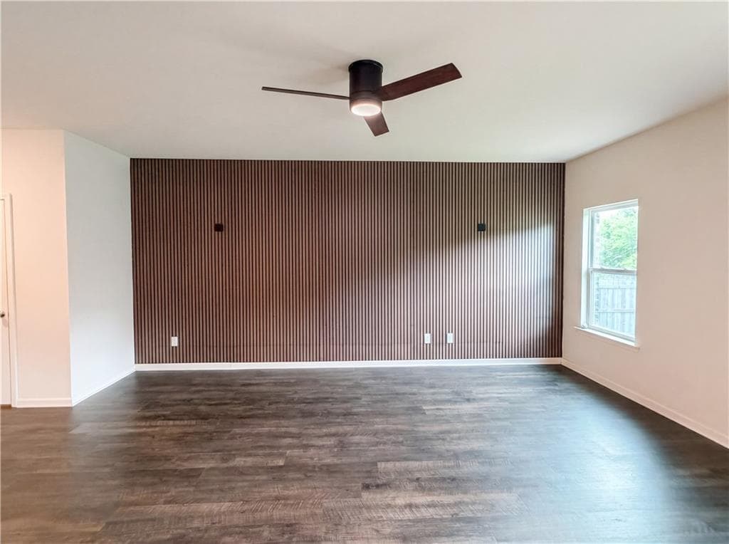 3 bedroom, 3 bathroom, 2,031 sq ft single family residence under contract at 184 Oliver Drive, Locust Grove, GA 30248 — photo 3