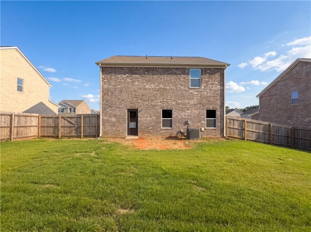 3 bedroom, 3 bathroom, 2,031 sq ft single family residence under contract at 184 Oliver Drive, Locust Grove, GA 30248 — photo 5