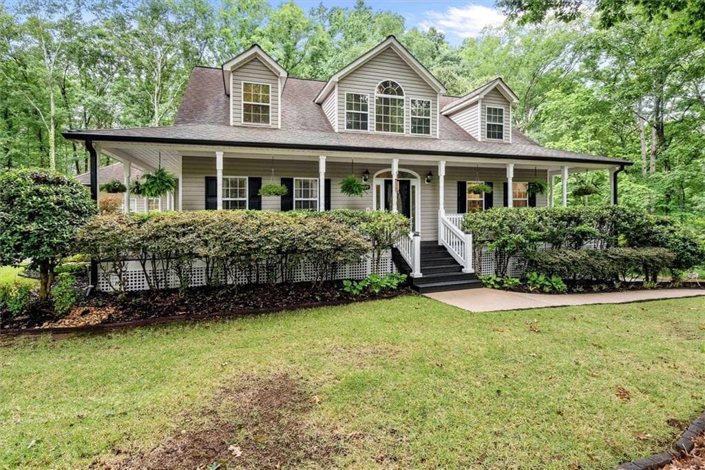 4 bedroom, 4 bathroom, 2,583 sq ft single family residence for sale at 2135 Ashton Drive, Villa Rica, GA 30180