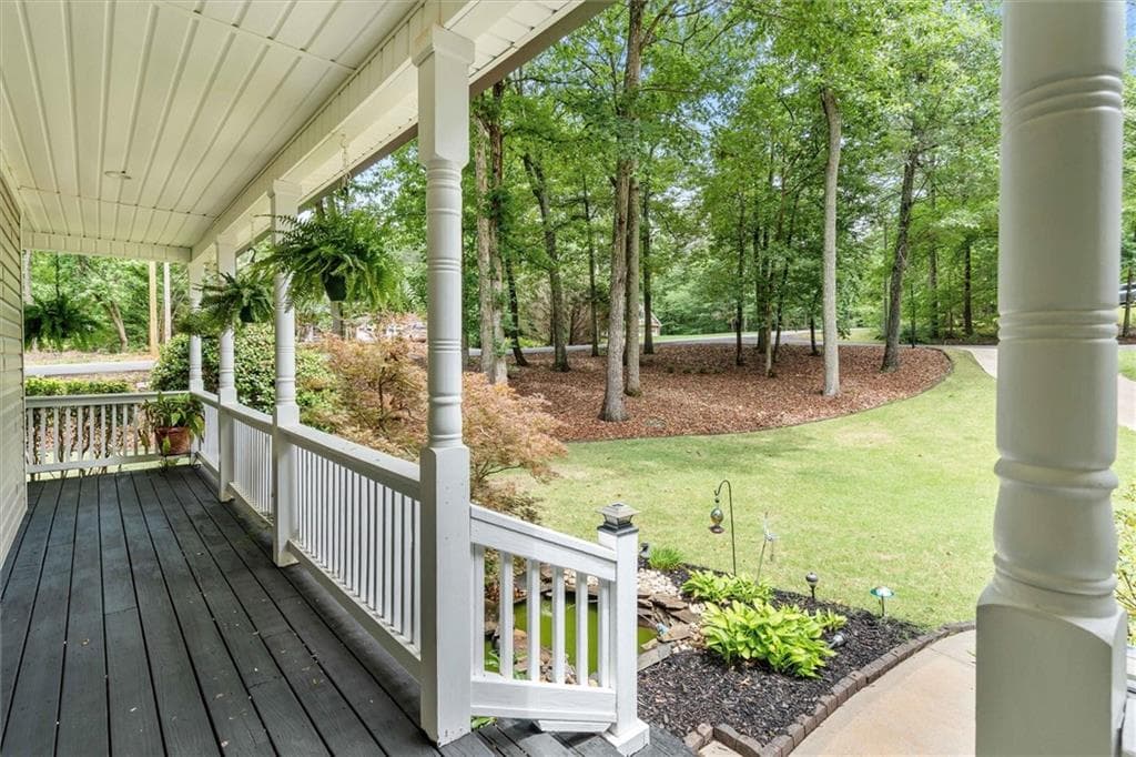 4 bedroom, 4 bathroom, 2,583 sq ft single family residence for sale at 2135 Ashton Drive, Villa Rica, GA 30180 — photo 7