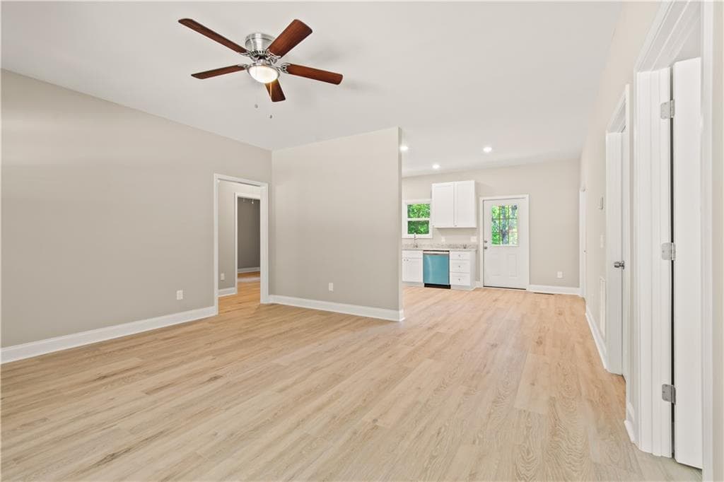 3 bedroom, 2 bathroom, 1,393 sq ft single family residence for sale at 4130 HWY 136 East, Dawsonville, GA 30534 — photo 6