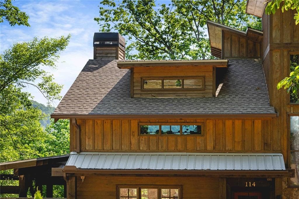 3 bedroom, 3 bathroom, 2,400 sq ft single family residence for sale at 114 Amy Creek Circle, Ellijay, GA 30540 — photo 6