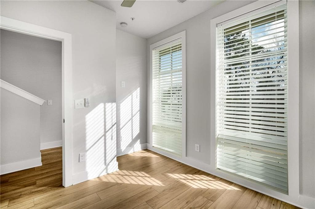 2 bedroom, 2 bathroom, 1,025 sq ft townhouse for rent at 1293 Longreen Terrace 4, Atlanta, GA 30318 for $2,700 a month — photo 4