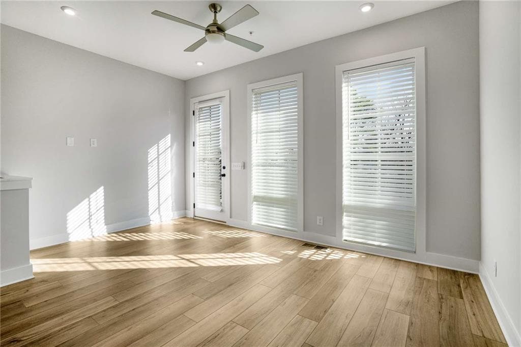 2 bedroom, 2 bathroom, 1,025 sq ft townhouse for rent at 1293 Longreen Terrace 4, Atlanta, GA 30318 for $2,700 a month — photo 10