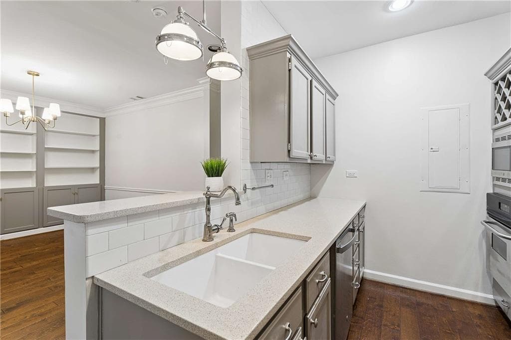 2 bedroom, 2 bathroom, 1,220 sq ft condominium for sale at 175 15th Street 105, Atlanta, GA 30309 — photo 10