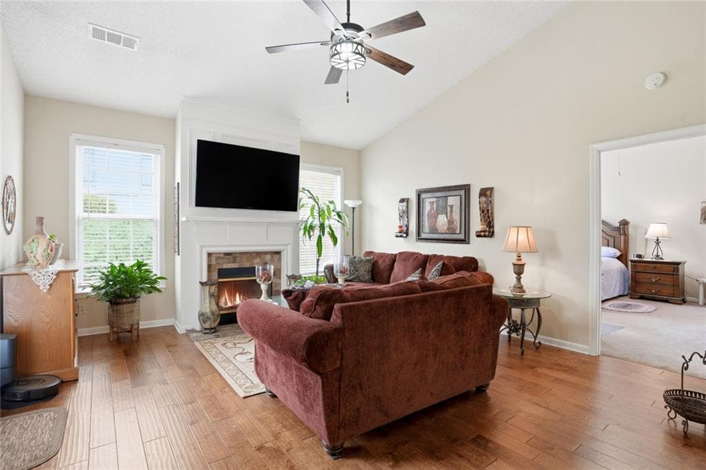 2 bedroom, 2 bathroom, 1,325 sq ft townhouse for sale at 304 Gable Brook Drive, Grayson, GA 30017 — photo 5
