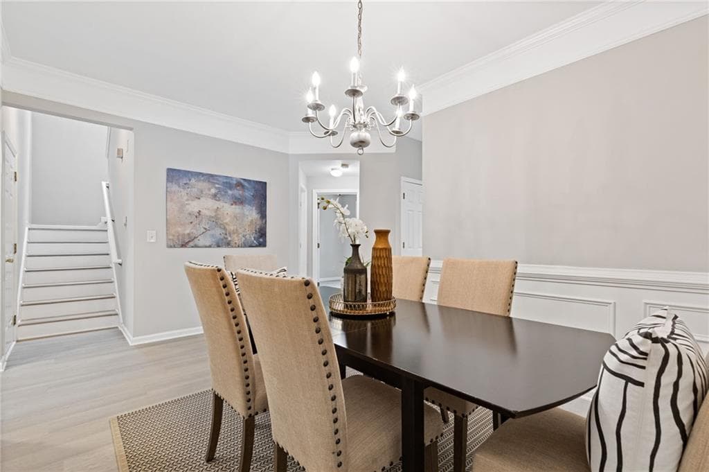 4 bedroom, 3 bathroom, 2,100 sq ft townhouse for sale at 1607 Jackson Trace Court, Atlanta, GA 30318 — photo 9
