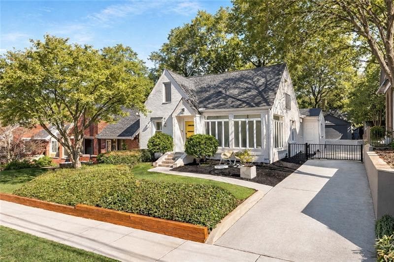 5 bedroom, 4 bathroom, 3,338 sq ft single family residence sold at 1019 N Virginia Avenue, Atlanta, GA 30306