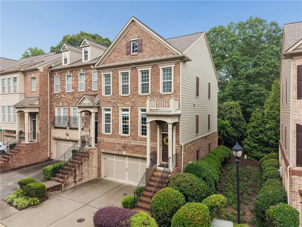 1881 Ridgemont Lane