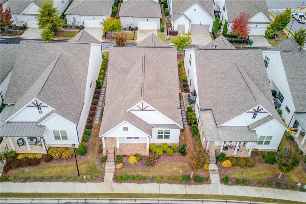 3 bedroom, 4 bathroom, 2,623 sq ft single family residence for sale at 704 Hickory Hollow Walk, Canton, GA 30115 — photo 2