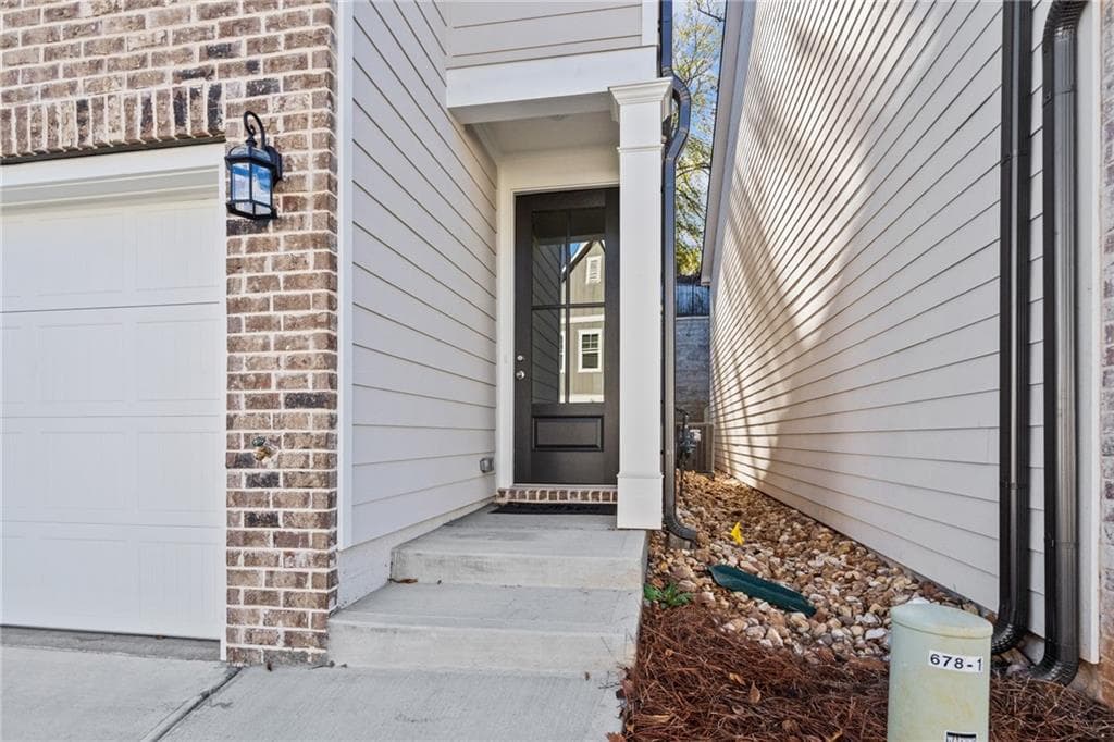 3 bedroom, 3 bathroom, 2,008 sq ft single family residence under contract at 748 Smokey Quartz Way, Kennesaw, GA 30144 — photo 6