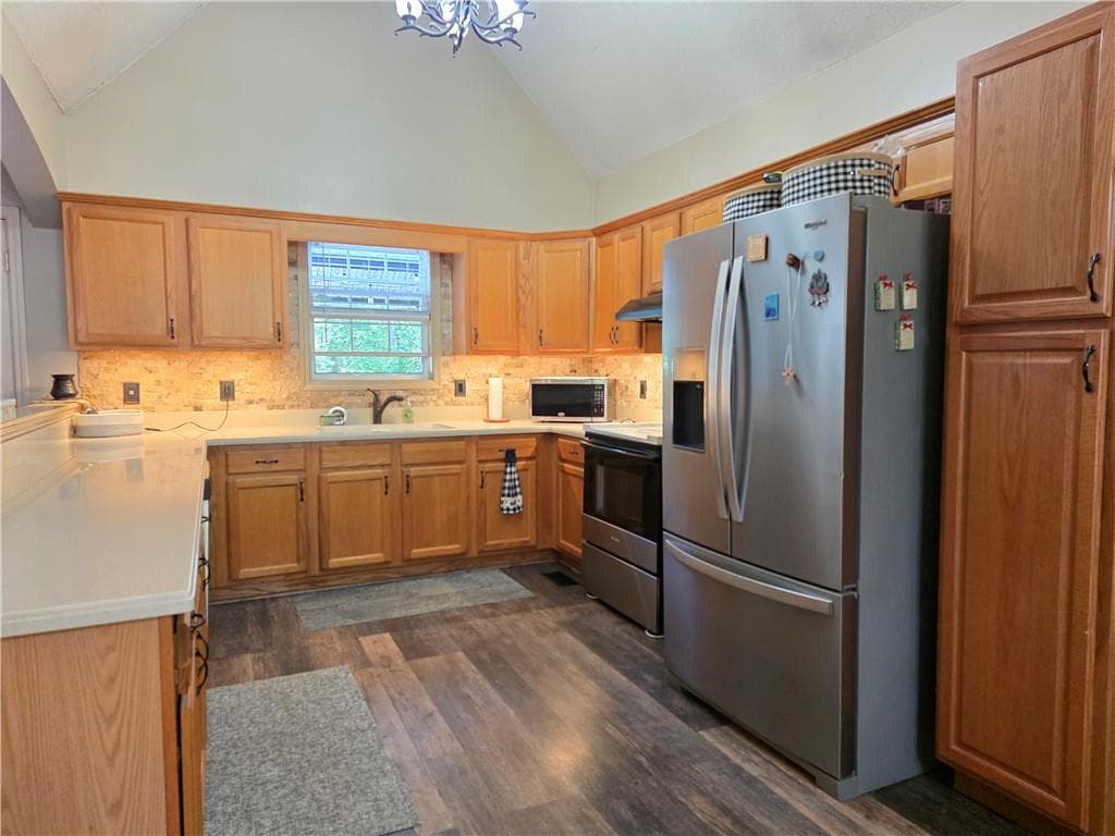 3 bedroom, 2 bathroom, 2,130 sq ft single family residence for sale at 142 Cowan Drive, Cartersville, GA 30120 — photo 10