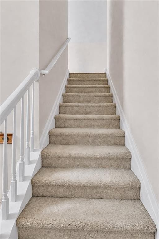 4 bedroom, 4 bathroom, 2,462 sq ft townhouse under contract at 2275 Spin Drift Way, Lawrenceville, GA 30043 — photo 5