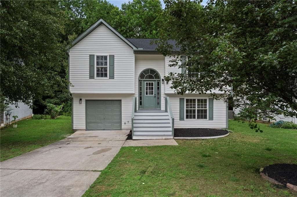 3 bedroom, 2 bathroom, 1,258 sq ft single family residence for sale at 3602 Bristol Overlook, Rex, GA 30273