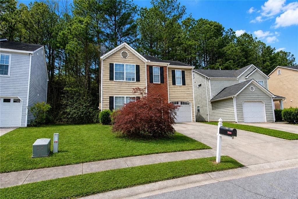 3 bedroom, 3 bathroom, 1,826 sq ft single family residence under contract at 6488 Drake Manor, Austell, GA 30168 — photo 2