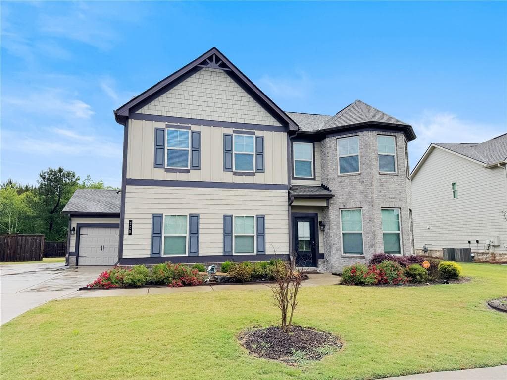 5 bedroom, 3 bathroom, 3,275 sq ft single family residence under contract at 205 Denham Drive, Locust Grove, GA 30248