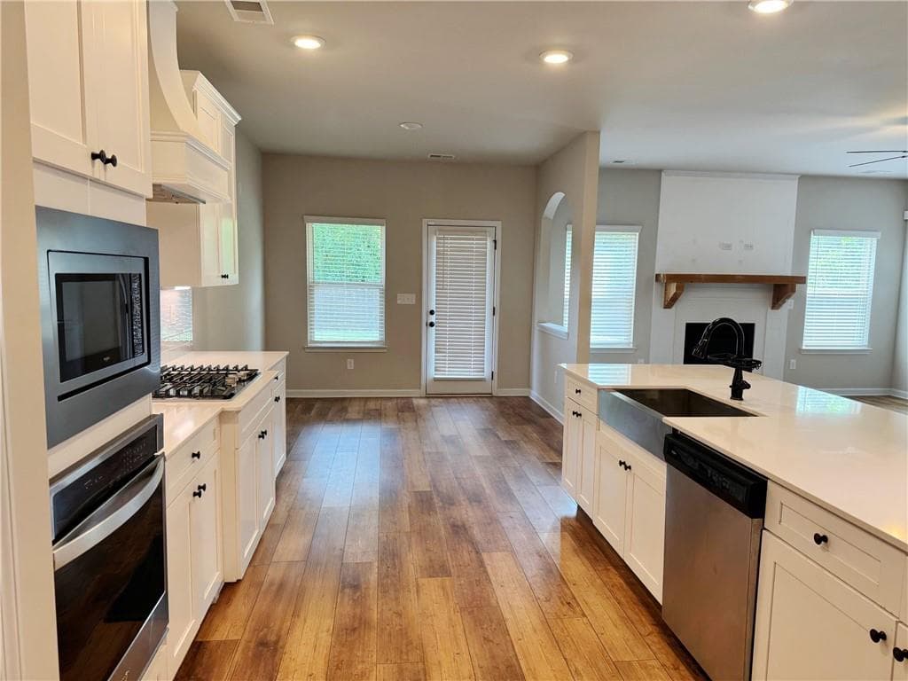 5 bedroom, 3 bathroom, 3,275 sq ft single family residence under contract at 205 Denham Drive, Locust Grove, GA 30248 — photo 8