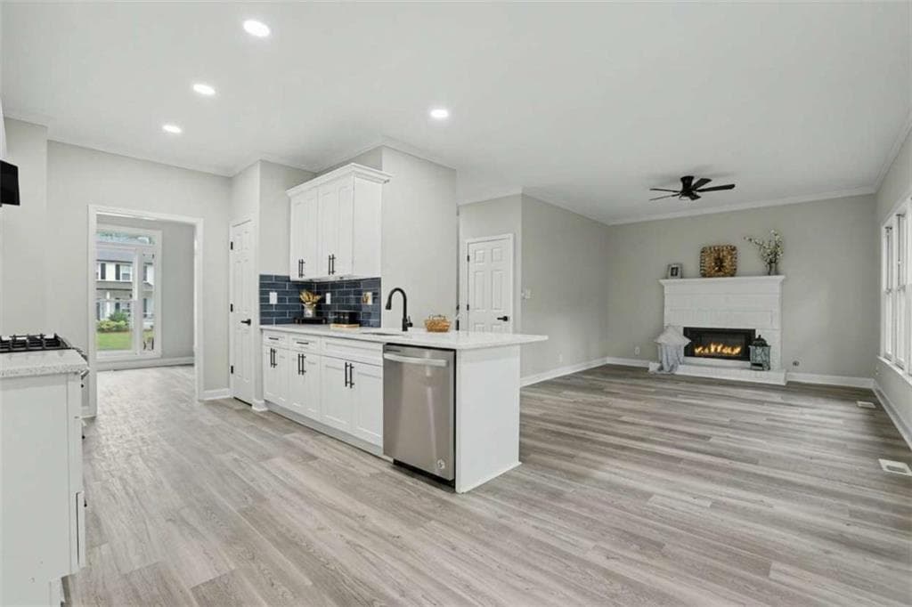 4 bedroom, 3 bathroom, 2,625 sq ft single family residence for sale at 1600 Montrachet Drive, Lawrenceville, GA 30043 — photo 9