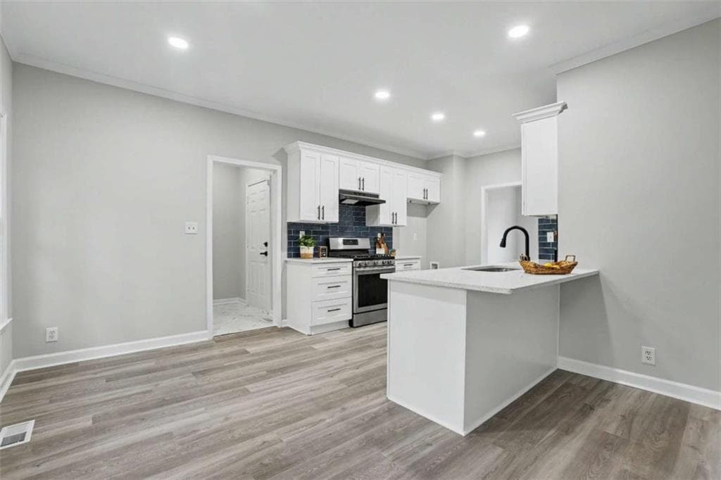 4 bedroom, 3 bathroom, 2,625 sq ft single family residence for sale at 1600 Montrachet Drive, Lawrenceville, GA 30043 — photo 10