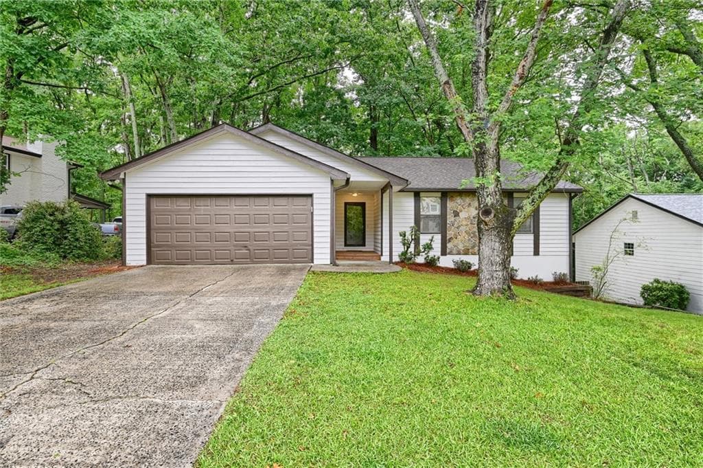 175 Ansley Court, Roswell, GA 30076 — most recent listing photo