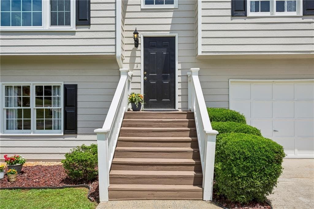 3 bedroom, 2 bathroom, 1,956 sq ft single family residence for sale at 3096 Woodcrest Way, Powder Springs, GA 30127 — photo 4