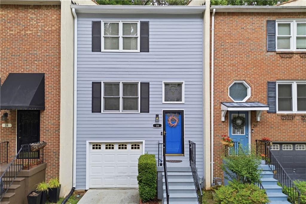 3 bedroom, 4 bathroom, 2,086 sq ft townhouse sold at 222 Forkner Drive 19, Decatur, GA 30030