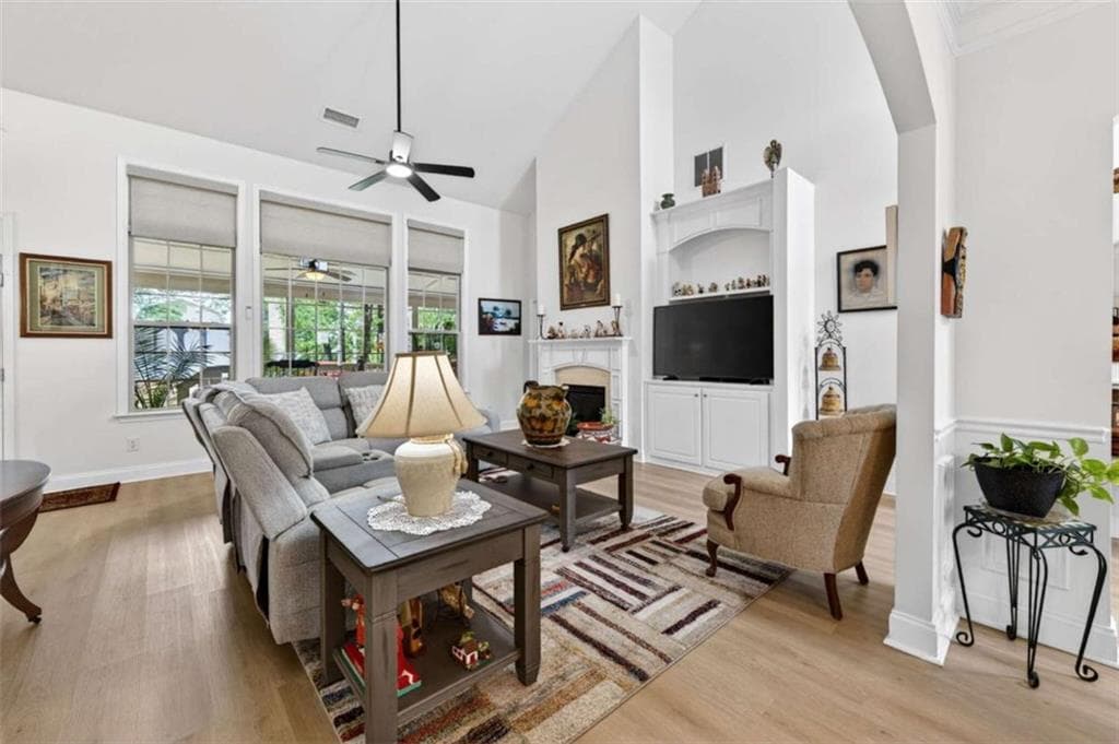 4 bedroom, 3 bathroom, 2,509 sq ft single family residence for sale at 1020 Amber Waves Avenue, Hoschton, GA 30548 — photo 5