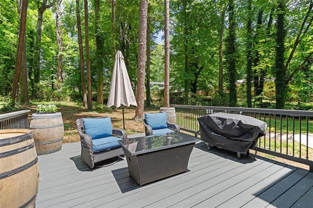 4 bedroom, 3 bathroom, 2,297 sq ft single family residence for sale at 4686 Fountainhead Drive, Stone Mountain, GA 30083 — photo 4
