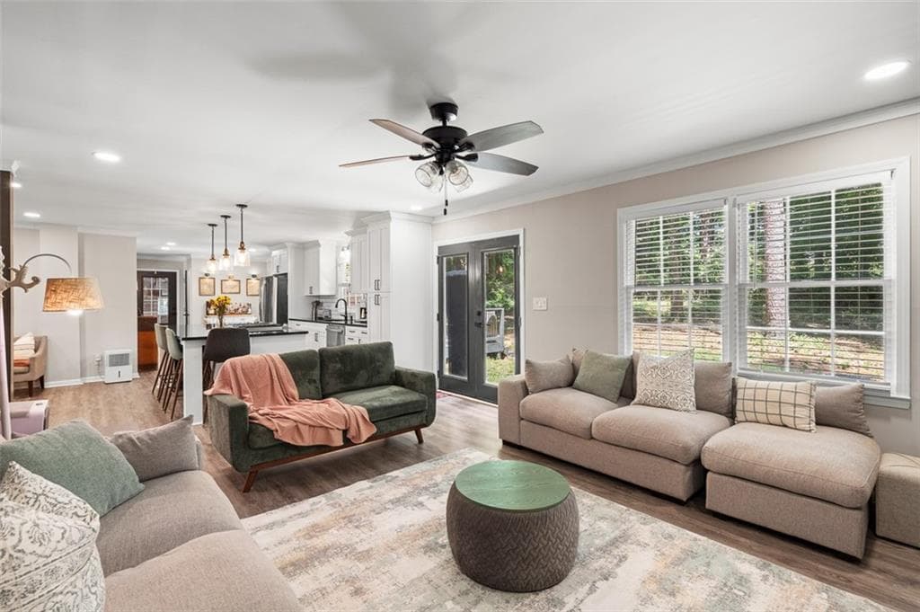 4 bedroom, 3 bathroom, 2,297 sq ft single family residence for sale at 4686 Fountainhead Drive, Stone Mountain, GA 30083 — photo 9