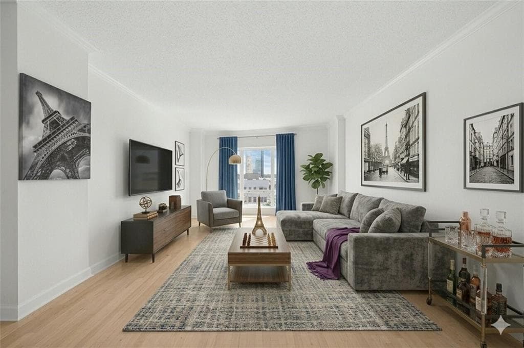 1 bedroom, 2 bathroom, 1,012 sq ft condominium for sale at 3475 Oak Valley Road 410, Atlanta, GA 30326 — photo 5