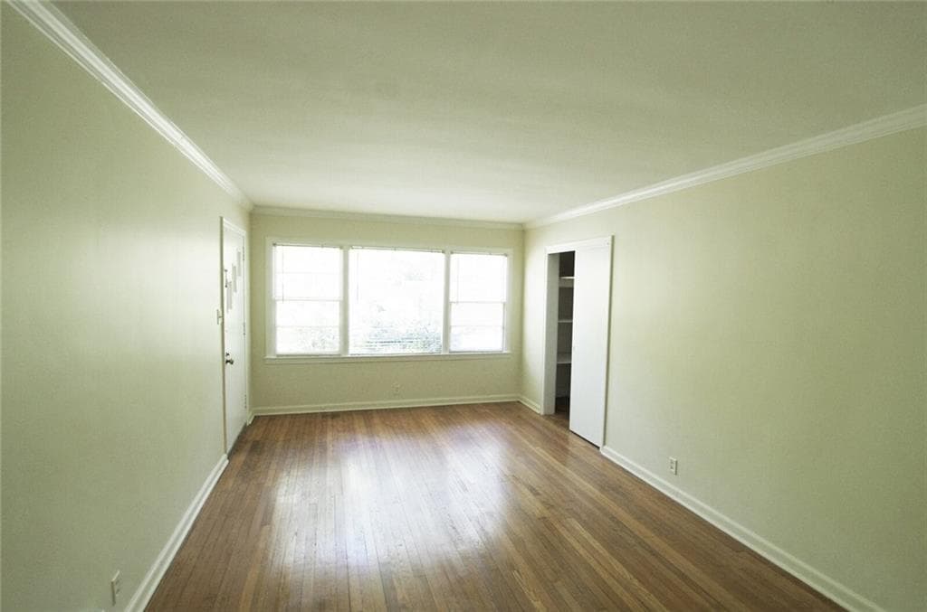 duplex for sale at 140 Scott Boulevard, Decatur, GA 30030 — photo 6