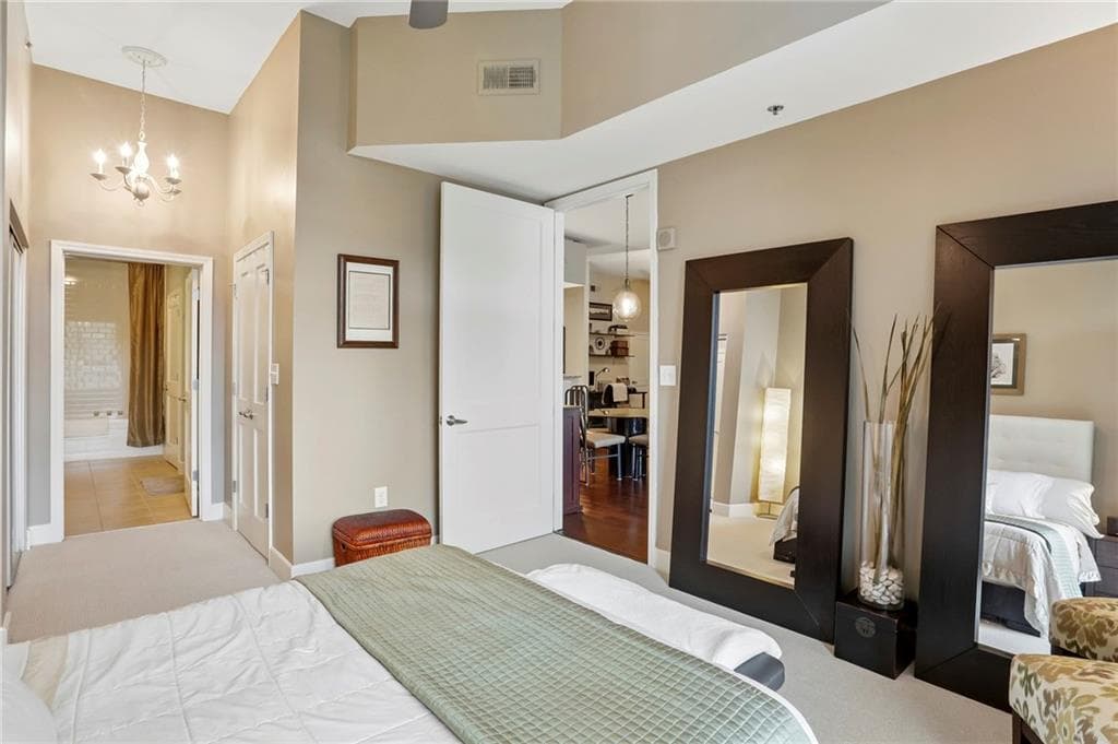 2 bedroom, 2 bathroom, 1,364 sq ft condominium under contract at 2795 Peachtree Road 307, Atlanta, GA 30305 — photo 10