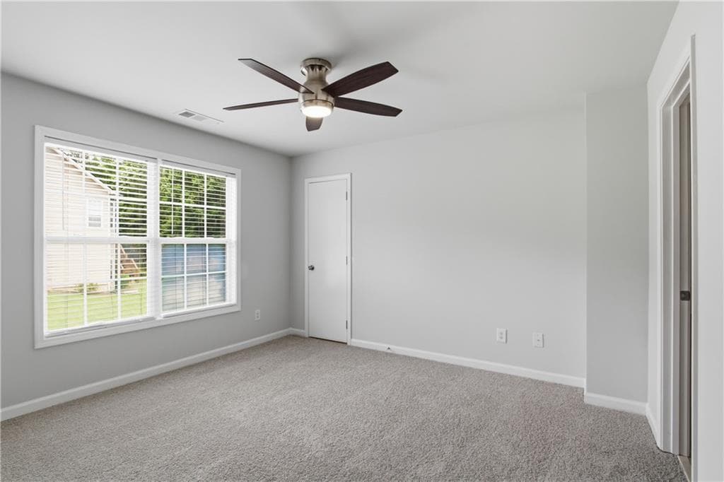 4 bedroom, 4 bathroom, 3,799 sq ft single family residence for sale at 30 Roberson Drive, Cartersville, GA 30121 — photo 4