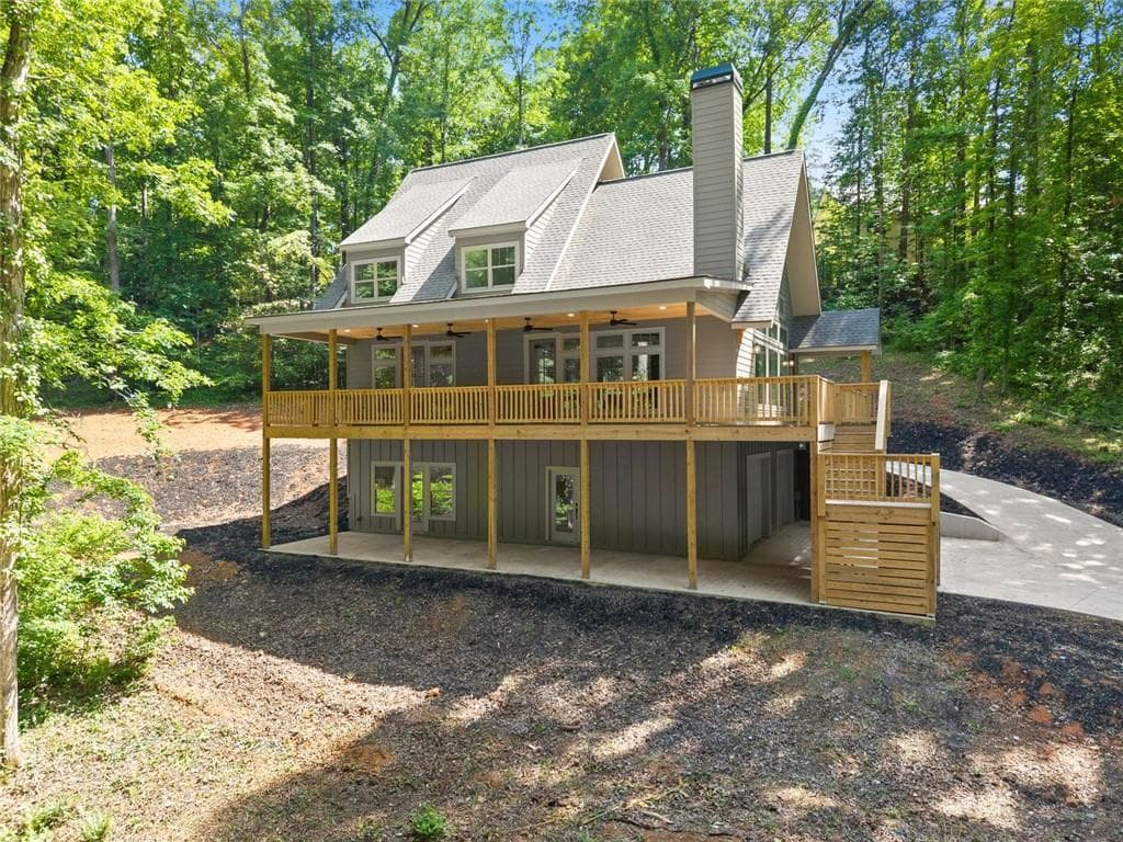 3 bedroom, 4 bathroom, 2,350 sq ft single family residence for sale at 192 Browns Point, Dawsonville, GA 30534