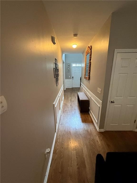 5 bedroom, 3 bathroom, 2,584 sq ft single family residence under contract at 2626 Summit Parkway, South Fulton, GA 30331 — photo 6
