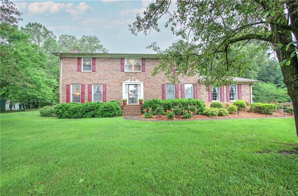 5 bedroom, 4 bathroom, 2,560 sq ft single family residence for sale at 3637 Nebo Road, Dallas, GA 30157 — photo 2