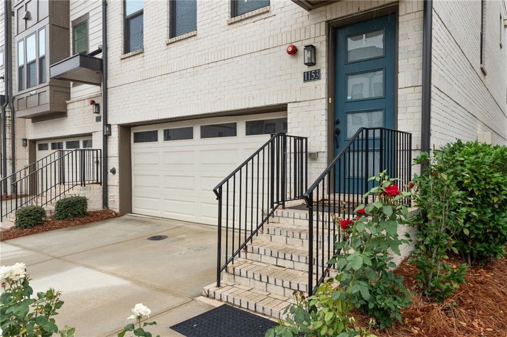 4 bedroom, 5 bathroom, 2,928 sq ft townhouse for rent at 1153 Rivard Circle, Atlanta, GA 30318 for $4,400 a month — photo 3