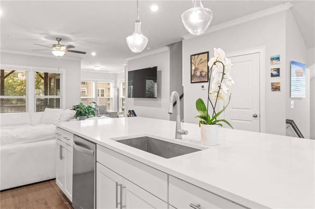 4 bedroom, 5 bathroom, 2,928 sq ft townhouse for rent at 1153 Rivard Circle, Atlanta, GA 30318 for $4,400 a month — photo 7