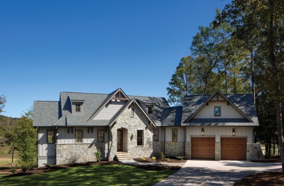 4 bedroom, 4 bathroom, 2,946 sq ft single family residence for sale at 208A Lake Pointe Drive, Gainesville, GA 30506