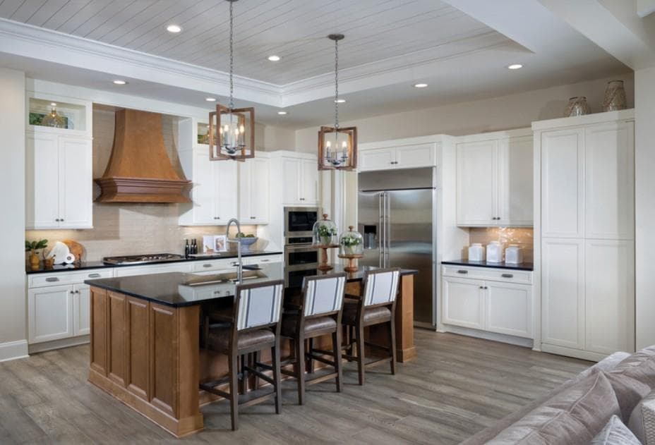 4 bedroom, 4 bathroom, 2,946 sq ft single family residence for sale at 208A Lake Pointe Drive, Gainesville, GA 30506 — photo 4