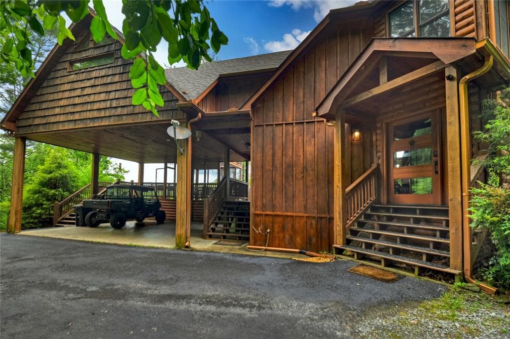 4 bedroom, 4 bathroom, 2,611 sq ft single family residence for sale at 287 Rhonda Lane, Mineral Bluff, GA 30559 — photo 2