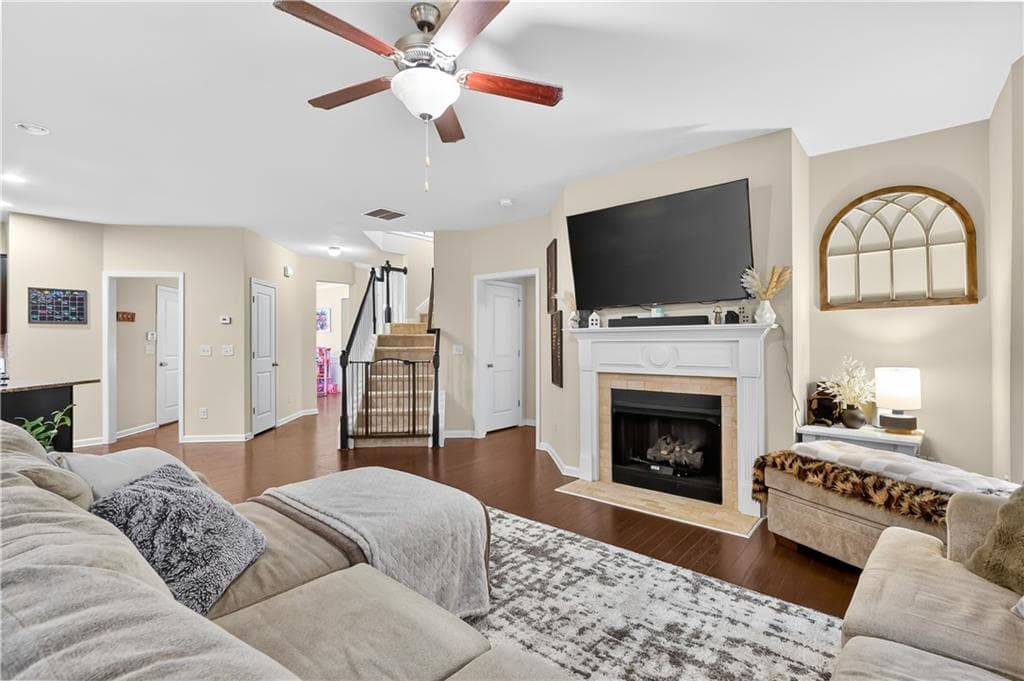 4 bedroom, 4 bathroom, 3,024 sq ft single family residence for sale at 6005 Overleaf Terrace, Cumming, GA 30040 — photo 7