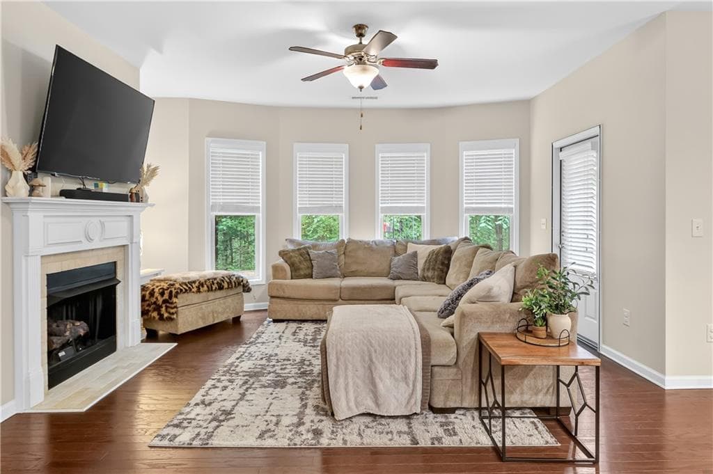 4 bedroom, 4 bathroom, 3,024 sq ft single family residence for sale at 6005 Overleaf Terrace, Cumming, GA 30040 — photo 6